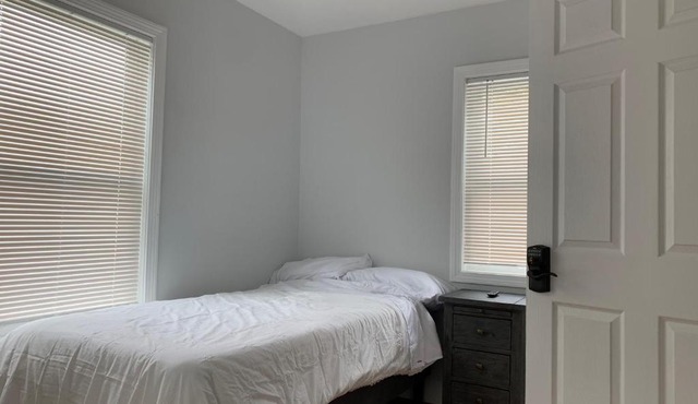 Twin XL Bed - Boston - RM 1
