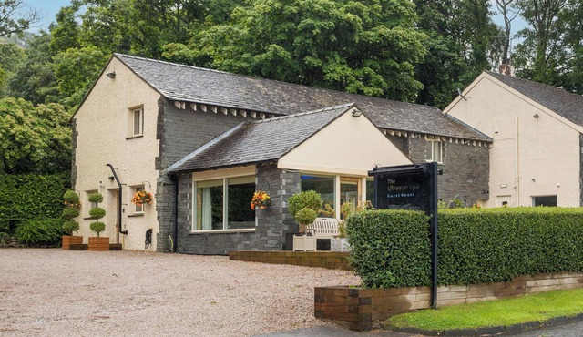 ULLSWATER VIEW HOUSE, pet friendly, with a garden in Pooley Bridge