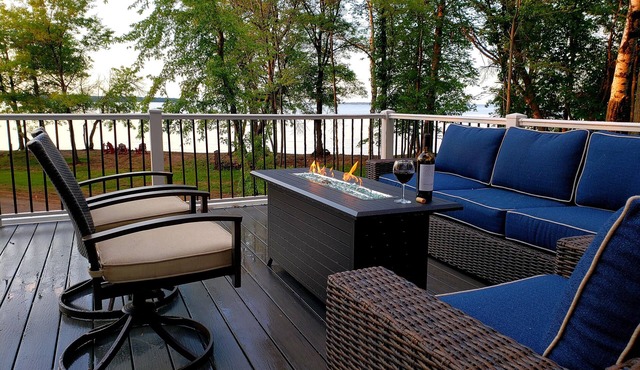 Ultra Private Lake Home on Sandy Beach!