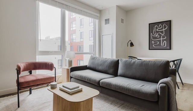 Upscale Revere 1BR w/Spa, Gym, Pool, W/D & Lounge, by Blueground