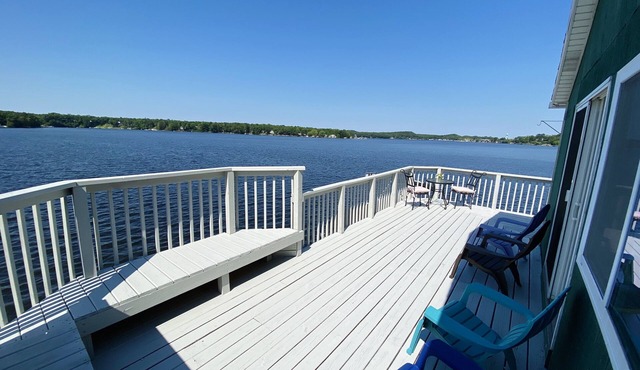 Vacation Haven Pentwater Lake Cottage
