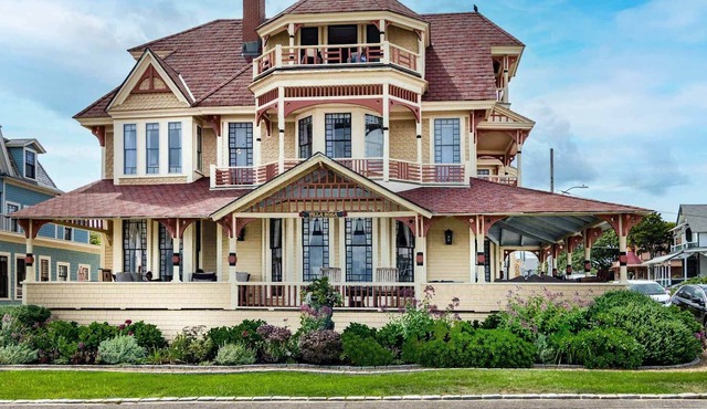 Villa Rosa: Grand Seaside Victorian With Sweeping Water Views