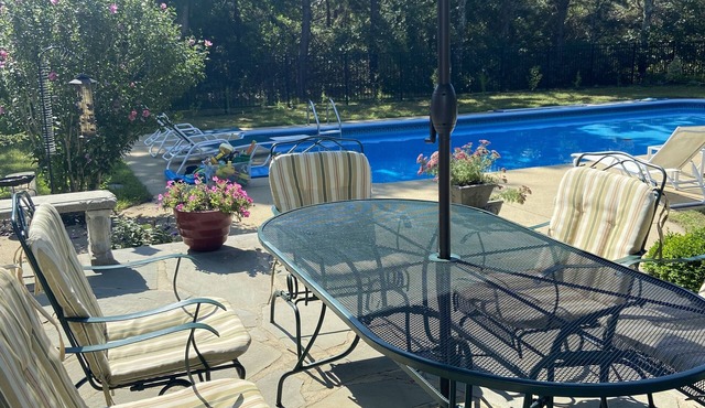 Vineyard Getaway, Private Home, Centrally Located To All Island Amenities.