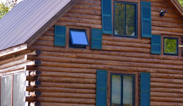 VT Log Cabin,NEK,St. J,Snowmobiling, East Burke, Mountain Bike,Pond View