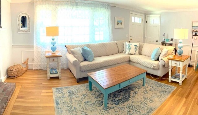 Walk to Beach - Renovated Cape Cod Ranch - 3 Bed w/Game Room, Central AC & WiFi