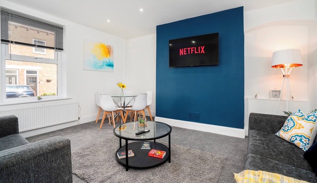 Walk to Beamish Museum | Stylish 3BR Home Sleeps 5 - Pass the Keys