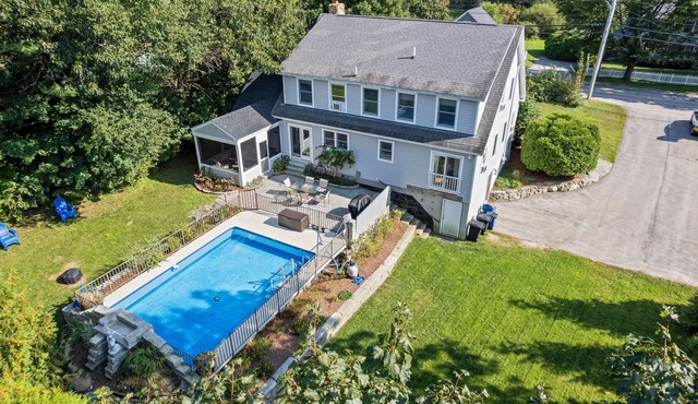 Walk to Long Sands Beach | Private Pool | Dogs Welcome | First-Floor King Bedroom