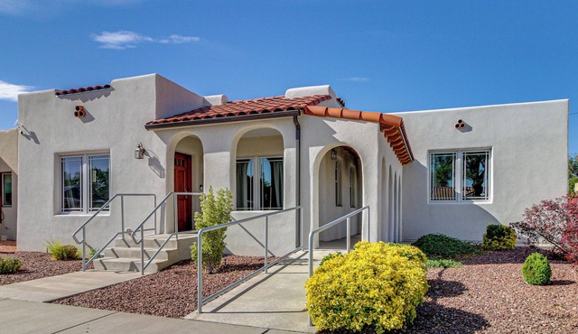 Walkable Home w/Office in Downtown Albuquerque!