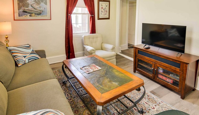Warren Vacation Rental, Walk to Warren Town Beach