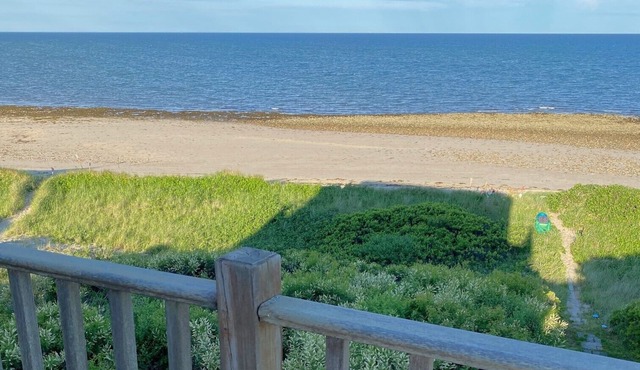 Watch the Sunset from this Bayfront Home! (1349)