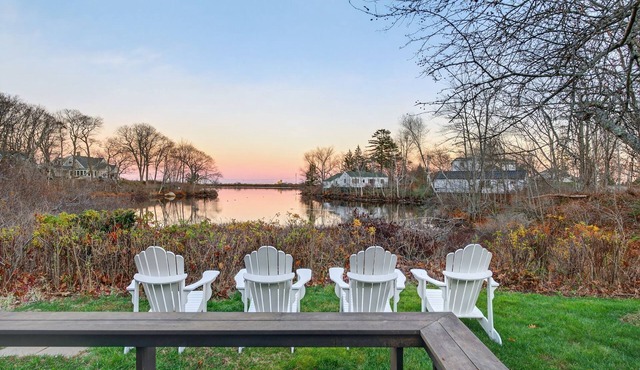 Water views! Walk to Beach - Deck - Pet Friendly