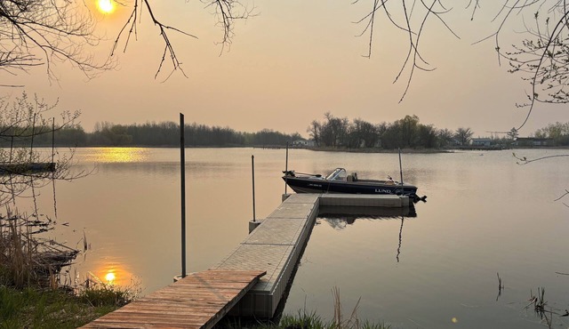 Waterfront Cabin on Bostic Bay