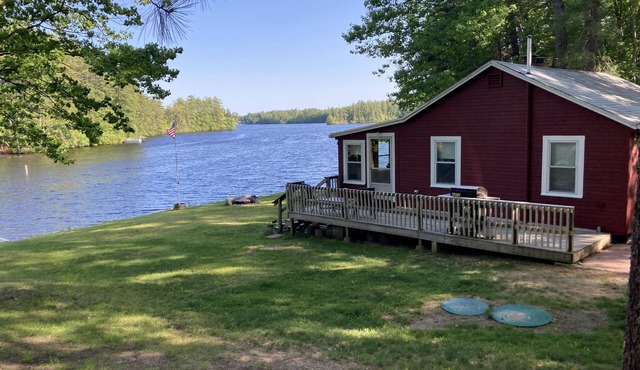 Waterfront cabin with 200 ft of flat waterfont