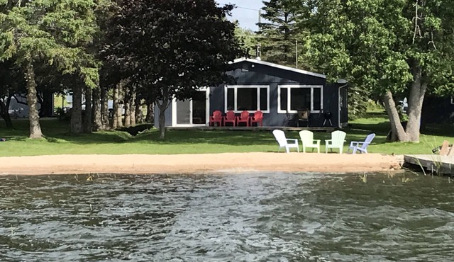 Waterfront Cottage w/dock in Les Chenaux Islands, Cedarville MI