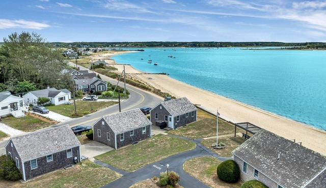 Waterfront Cottage With Private Beach! (2052)