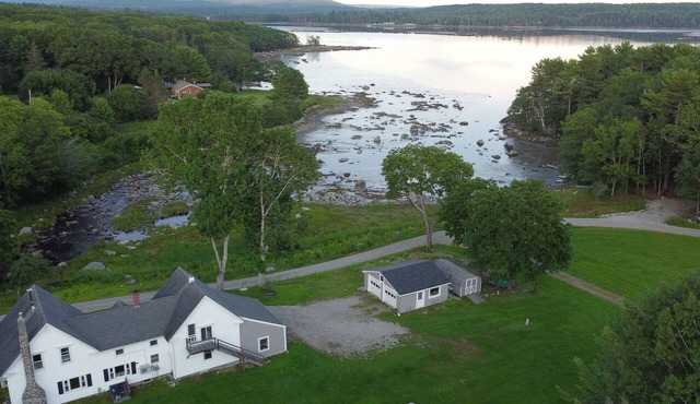Waterfront House close to Acadia National Park