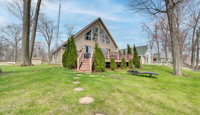 Waterfront Lake Huron Home - Private Beach!