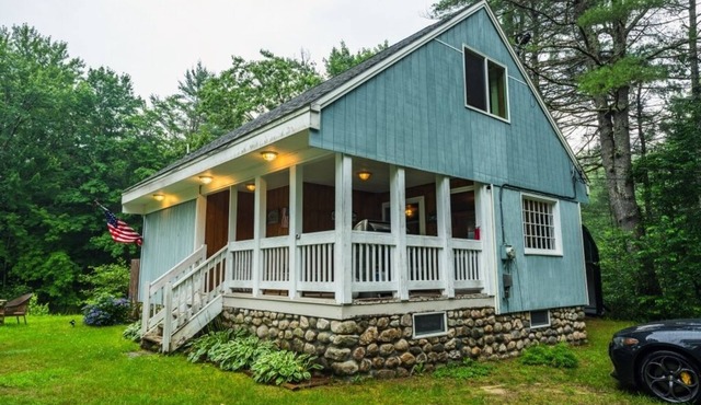 Waterfront Maine cottage! Next to Sebago Lake State Park!