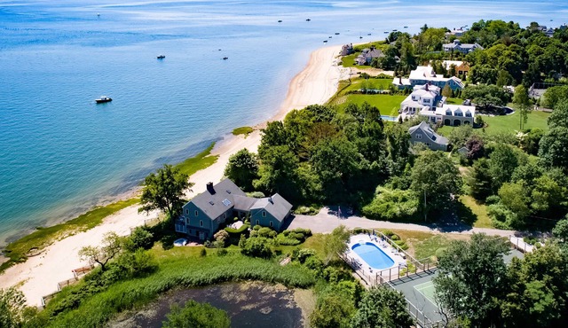 Waterfront on Duxbury bay!