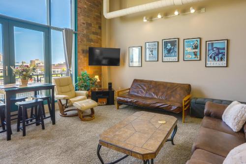 Waterfront Sandusky Vacation Rental: Downtown!