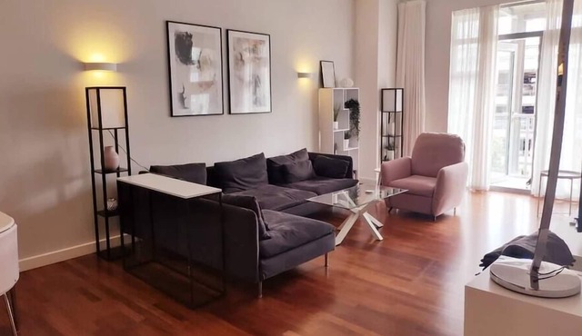 Week2Week Two Bedroom City Centre Apartment