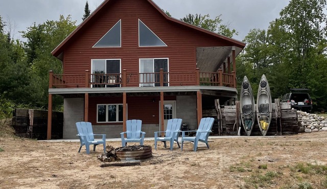 Welcome to The Nauti Pine Lodge