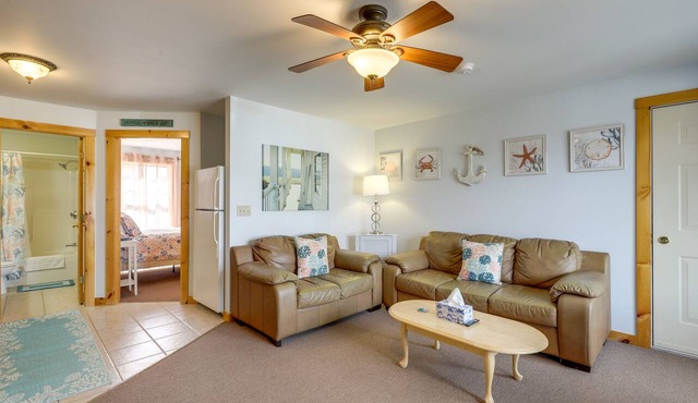 Wells Vacation Rental ~ 1 Mi to Beach Access!