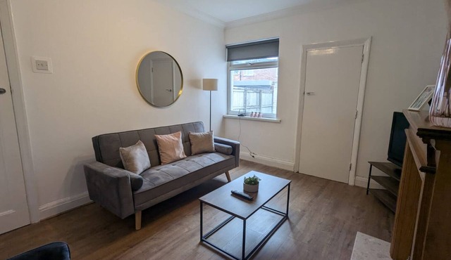 West Park 2 Bed Exec Apartment