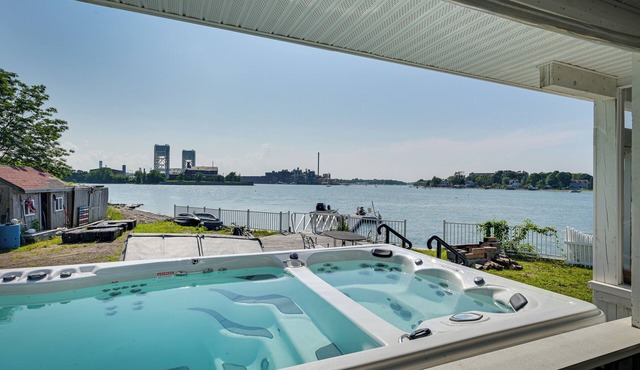 Weymouth Waterfront Getaway w/Swim Spa & Hot Tub