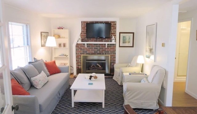 Whip-o-Will Woods: Dog-Friendly Cape Cottage