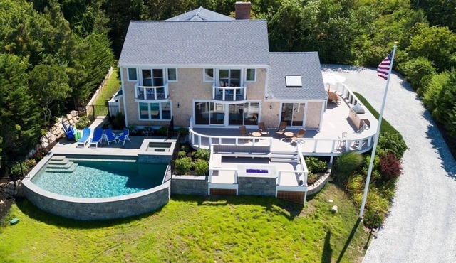 White Crest: 009-O Private Orleans resort with water views, heated pool/spa & fire pit