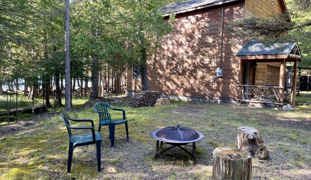 Whitney Bay Getaway Bunkhouse on Drummond Island