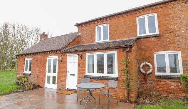 Wigrams Canalside Cottage