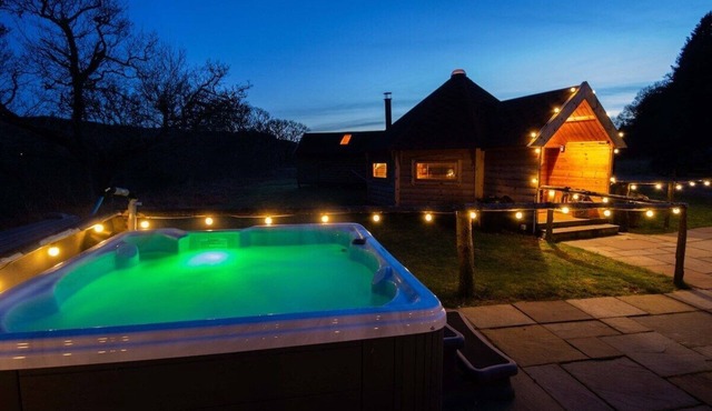 Wildcat Lodge - Luxurious log cabin in Argyll