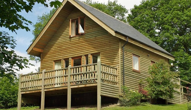 Willow Cottage Style Lodge in Yorkshire Dales, sleeps up to 4, family & pet friendly