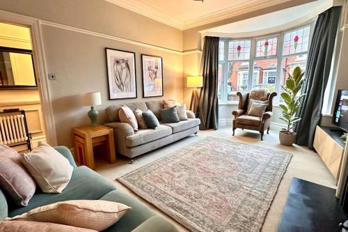 Windsor Coastal Retreat Whitley Bay Sleeps 9