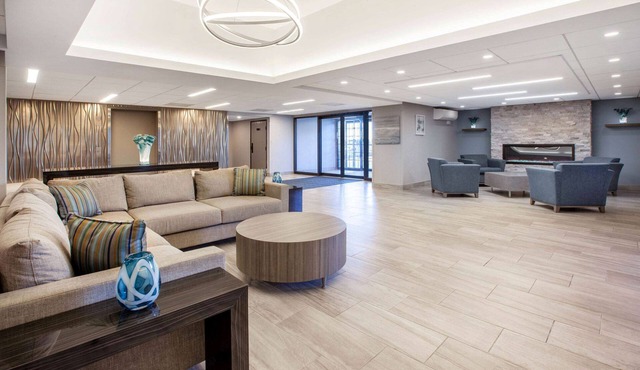 Wingate by Wyndham Detroit Metro Airport