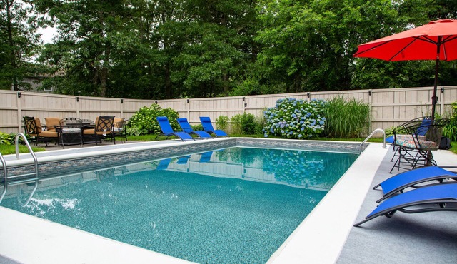 Winslow Acres heated Pool Escape; Pool open May 15 thru mid-Oct! HotTub all yr!