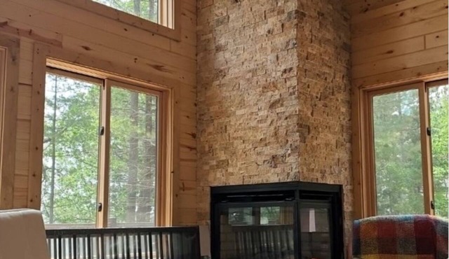 Wisconsin Lakehome in the Pine Trees with sand beach