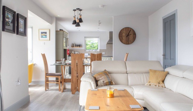 Wonderful private villa for 6 guests with WIFI, TV and patio