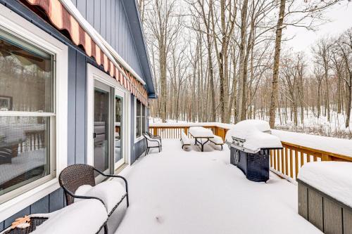 Wooded Country Home w/Spacious Deck in Farwell!
