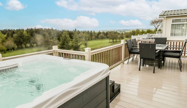 Woodland View Luxury Lodge, Felton