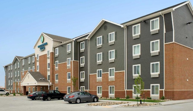WoodSpring Suites Fargo North Near NDSU
