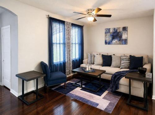 World Cup Ready Stylish KC 3BR Near Arrowhead