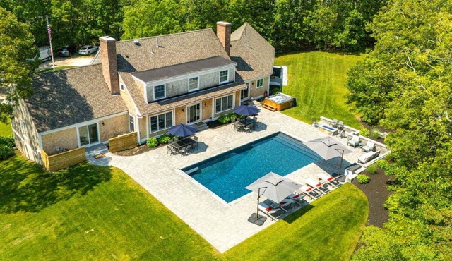 Wychmere Heights: 003-HK Magnificent Harwich Port Estate, Heated Pool, Walk to Beach & Village