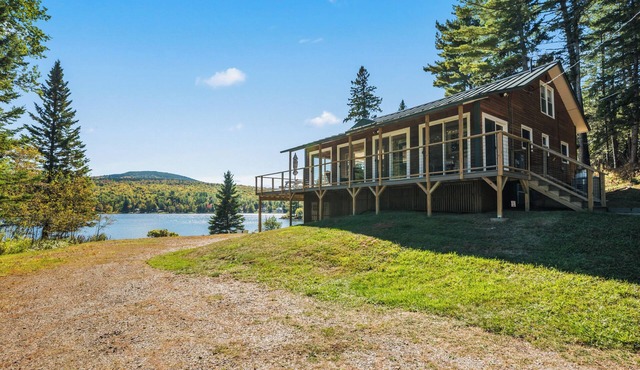 Yellow Pine - Enjoy swimming, boating and wonderful views on Rangeley Lake