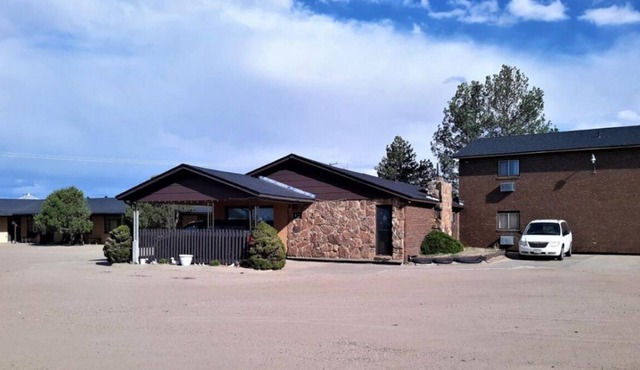 You Found It! 3 Great Units, Pet-Friendly, Near Medicine Arrow Park