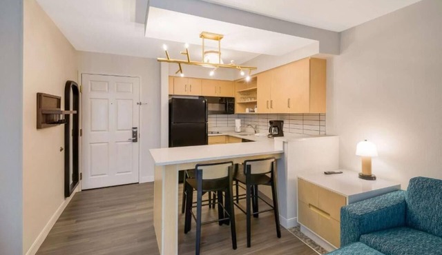 Your Home Away From Home! Close to Lawrence Heritage State Park! Outdoor Pool!