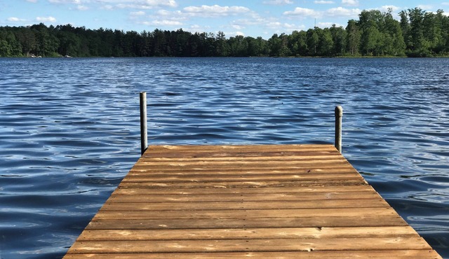 Your Little Bit O’ Heaven: Historic Lakefront Log Cabin, Sandy Beach & Stars