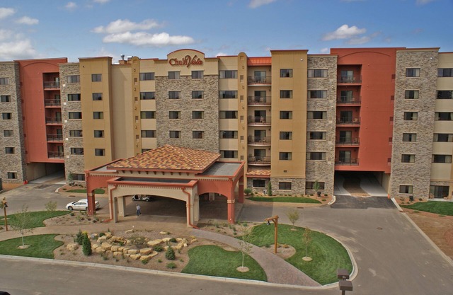 1,500 SqFt SCENIC VIEW 2-Bedroom Condo with FREE Chula Vista Waterpark Passes!